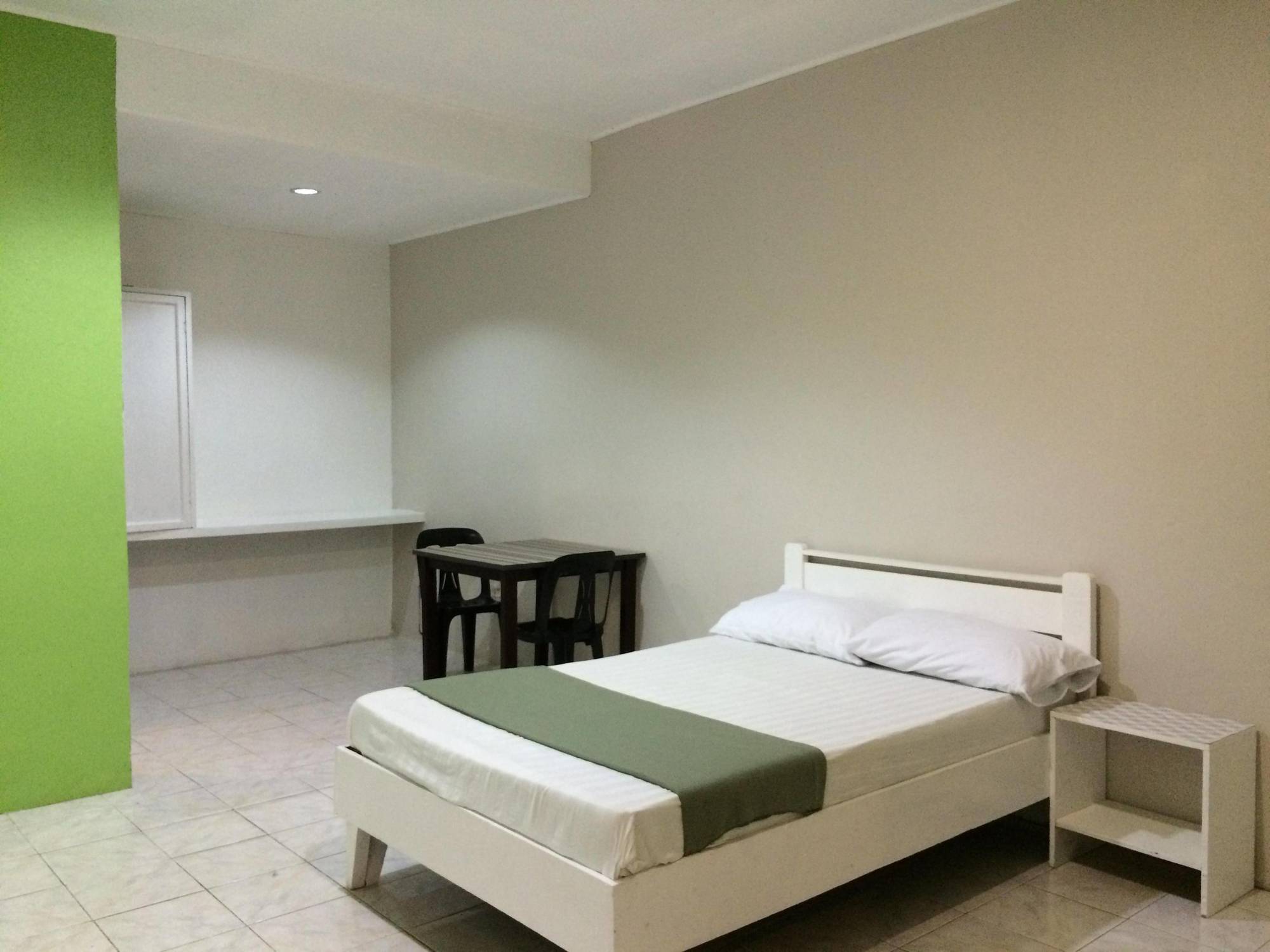 Night & Day Inn Легазпи Екстериор снимка